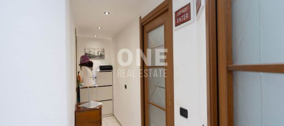 Коммерческая недвижимость с 1 спальней в Монца, Италия № 310934 13