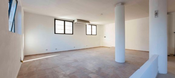 2 rooms Commercial property in Poggibonsi, Italy No. 14248 19