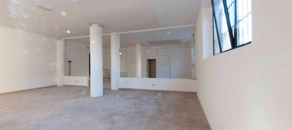 2 rooms Commercial property in Poggibonsi, Italy No. 14248 16