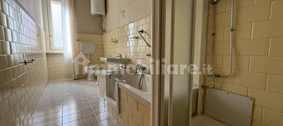 2 Schlafzimmer Wohnung in Turin, Italy, Nr. 319101 25