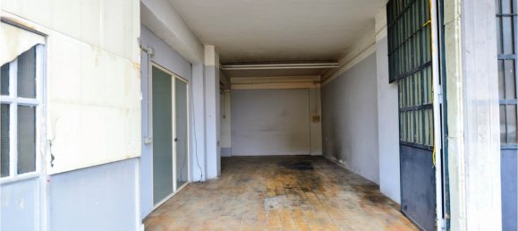 1غرفة مستودع في Villa d'Almè, Italy رقم 85660 4