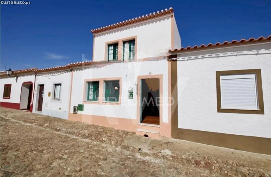 Casa de 3 dormitorios en Entradas, Portugal No. 36419