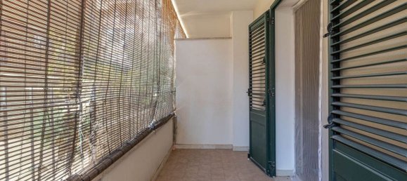 Квартира с 3 комнатами в Палермо, Италия № 303097 19