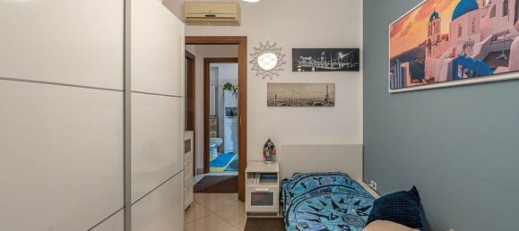 Квартира с 3 комнатами в Палермо, Италия № 303097 14