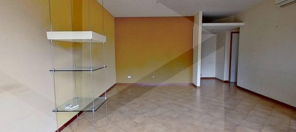 Квартира с 4 комнатами в Монца, Италия № 26718 10