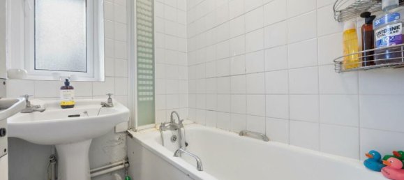 4 bedrooms Apartment in London, United Kingdom No. 12526 13