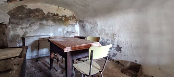 3 rooms House in Valchiusa, Italy No. 76111 7