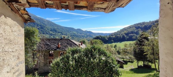 3 rooms House in Valchiusa, Italy No. 76111 12