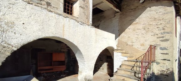 3 rooms House in Valchiusa, Italy No. 76111 11