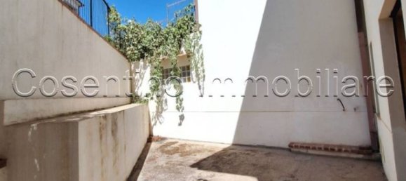 3 bedrooms Villa in Palermo, Italy No. 266641 18
