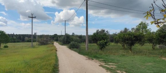 Terreno en Neviano, Italy 9889 m² No. 122534 6