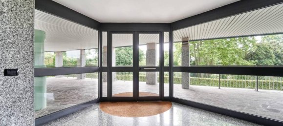 4 rooms Apartment in Melegnano, Italy No. 19740 10