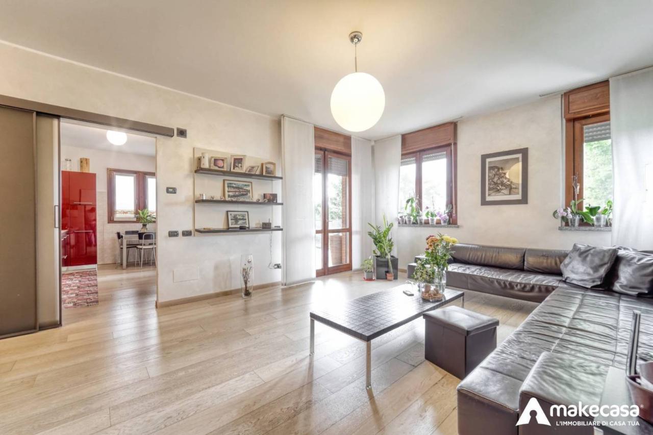 4 rooms Apartment in Melegnano, Italy No. 19740