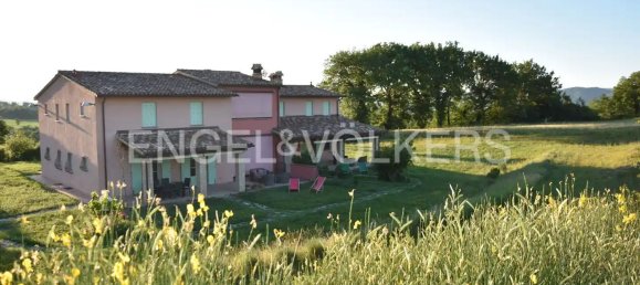 9 rooms House in Cagli, Italy No. 67695 11