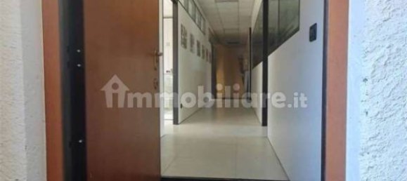 4-Zimmer Gewerbliche Immobilie in Como, Italy, Nr. 138186 3