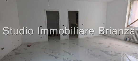 3 bedrooms Apartment in Triuggio, Italy No. 362191 3