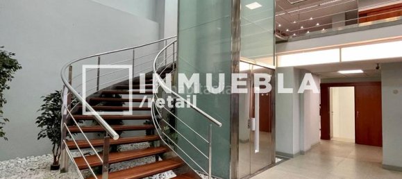 Gewerbliche Immobilie in Eixample, Spain 1600m², Nr. 20672 2