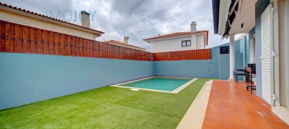4 bedrooms Villa in Cascais, Portugal No. 102290 13
