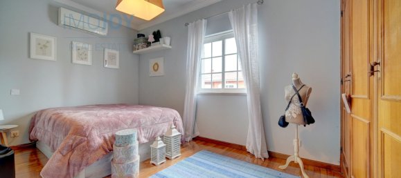 4 bedrooms Villa in Cascais, Portugal No. 102290 20