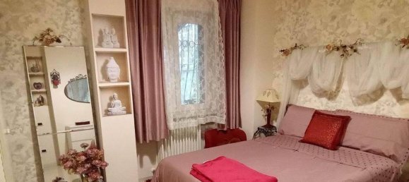 10 rooms Apartment in Ancona, Italy No. 26679 8
