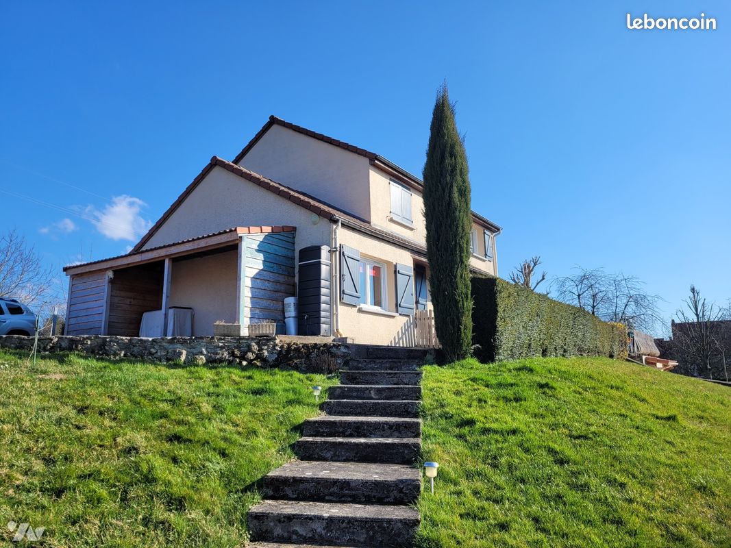 4 bedrooms House in Creuzier-le-Vieux, France No. 290617