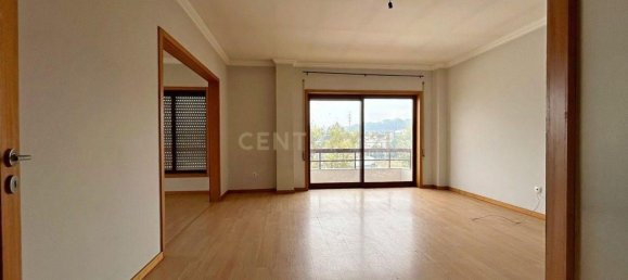 3 bedrooms Apartment in Oliveira de Azemeis, Portugal No. 11305 2