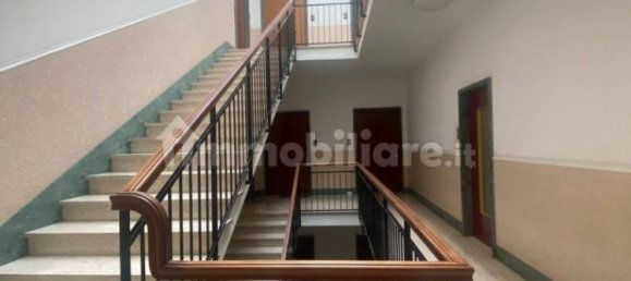 Apartamento de 2 dormitorios en Genoa, Italy No. 352404 4
