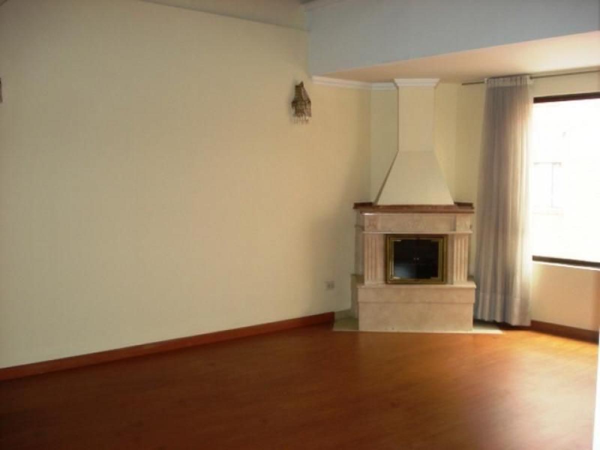 4 غرف نوم منزل في Bogota, Colombia رقم 10449