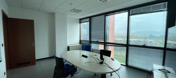 175m² Office in Bologna, Italy No. 166883 6