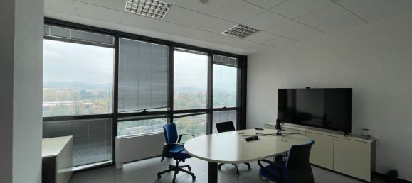 175m² Office in Bologna, Italy No. 166883 9