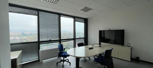 175m² Office in Bologna, Italy No. 166883 8