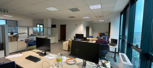 175m² Office in Bologna, Italy No. 166883 13