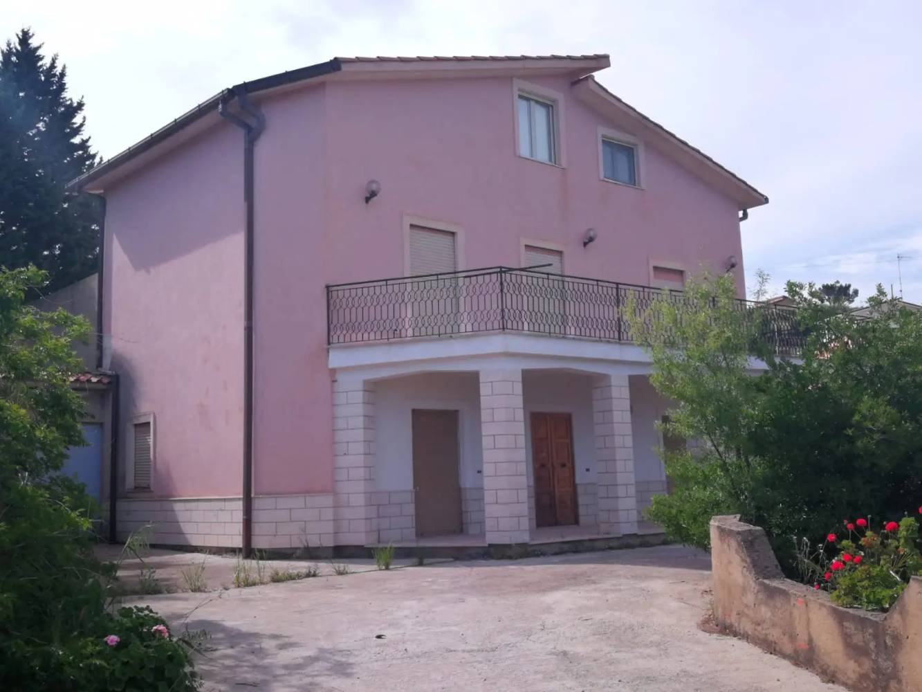 6 rooms Villa in Joppolo Giancaxio, Italy No. 140303