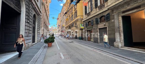 2-salle Propriété commerciale à Genoa, Italy No. 310134 3