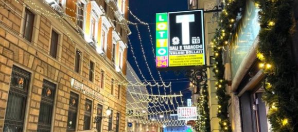 2-salle Propriété commerciale à Genoa, Italy No. 310134 13