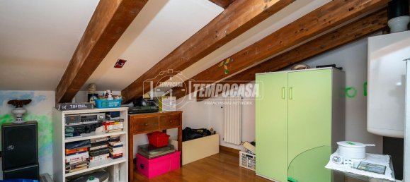 4 rooms Duplex in Castellarano, Italy No. 266961 10