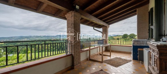 4 rooms Duplex in Castellarano, Italy No. 266961 3