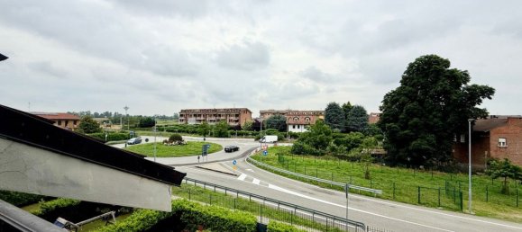 5 rooms Apartment in Chivasso, Italy No. 276009 30