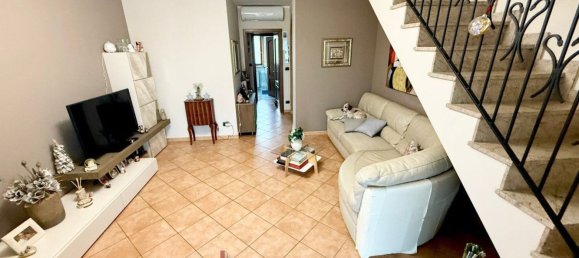 5 rooms Apartment in Chivasso, Italy No. 276009 7