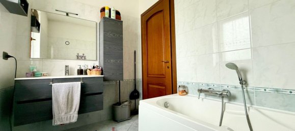 5 rooms Apartment in Chivasso, Italy No. 276009 26