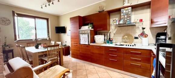 5 rooms Apartment in Chivasso, Italy No. 276009 22