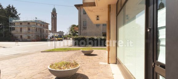 4 rooms Office in Udine, Italy No. 273183 22