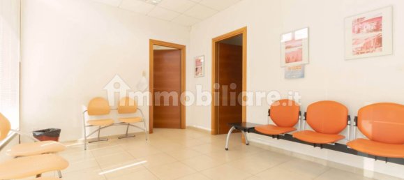 4 rooms Office in Udine, Italy No. 273183 3