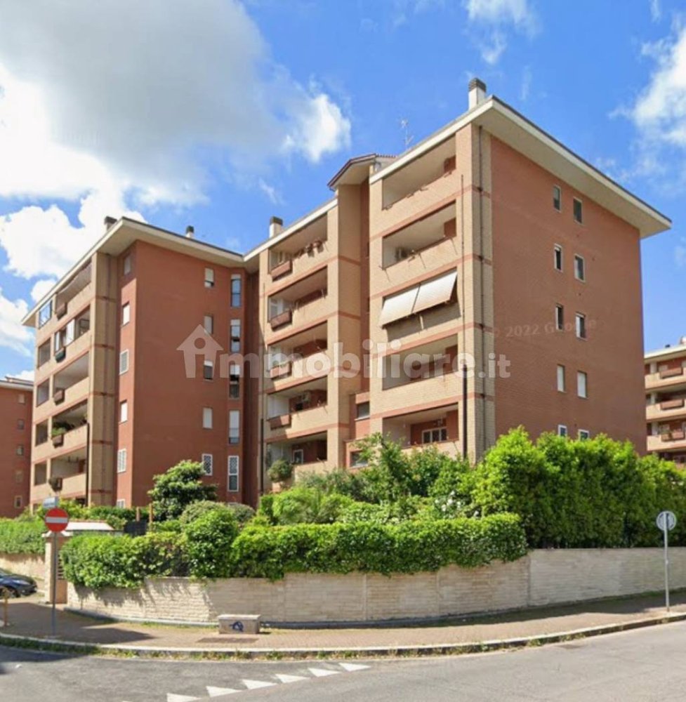 3 bedrooms Apartment in Rome, Italy No. 396734