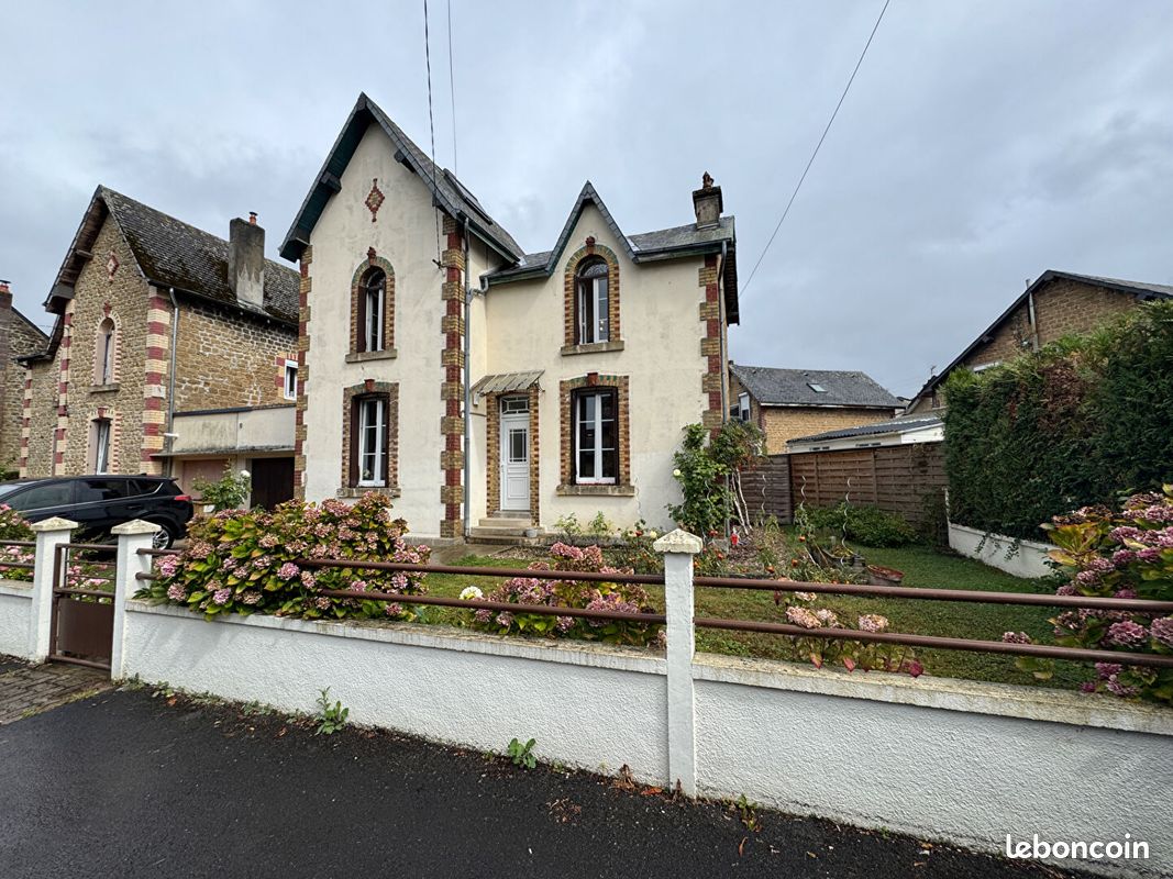 3 bedrooms House in Charleville-Mezieres, France No. 325104