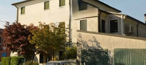 4-Zimmer Doppelhaus in Spresiano, Italy, Nr. 308030 25