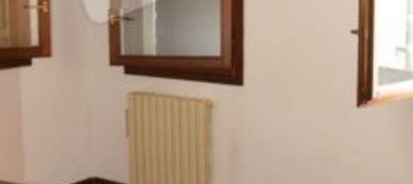 4-Zimmer Doppelhaus in Spresiano, Italy, Nr. 308030 4