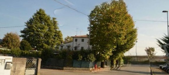 4-Zimmer Doppelhaus in Spresiano, Italy, Nr. 308030 31