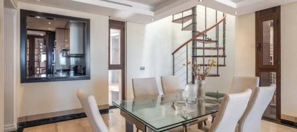 Ático de 2 dormitorios en Estepona, Spain No. 53569 4