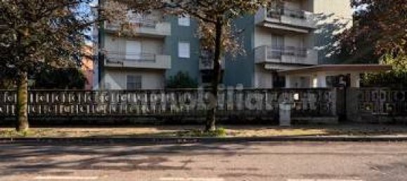 3 bedrooms Apartment in Rozzano, Italy No. 81350 2